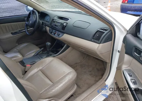 2002 Toyota Camry Se V6 z USA, uszkodzony, nr VIN 4T1BF30K72U500934